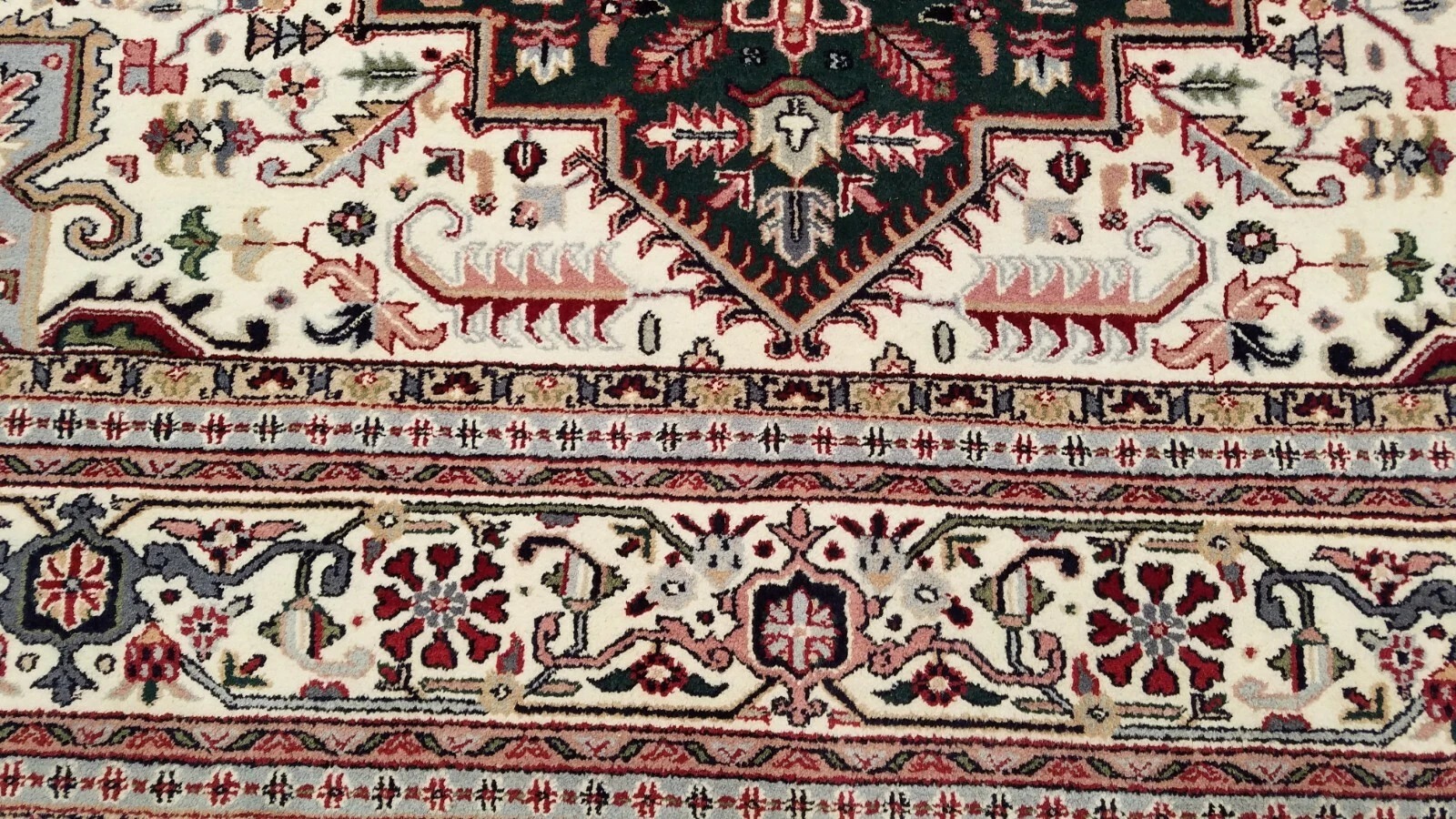 8 x 10 Green Indian Hand Knotted Wool Rug