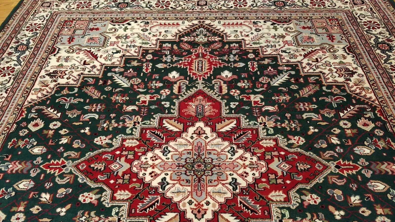 8 x 10 Green Indian Hand Knotted Wool Rug
