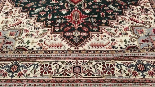 8 x 10 Green Indian Hand Knotted Wool Rug