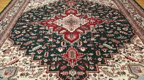 8 x 10 Green Indian Hand Knotted Wool Rug