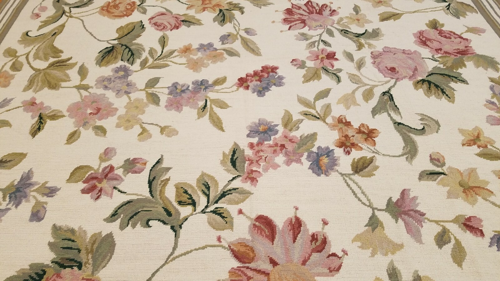 6 x 9 Hand woven English Garden Needle point 100% wool Area rug