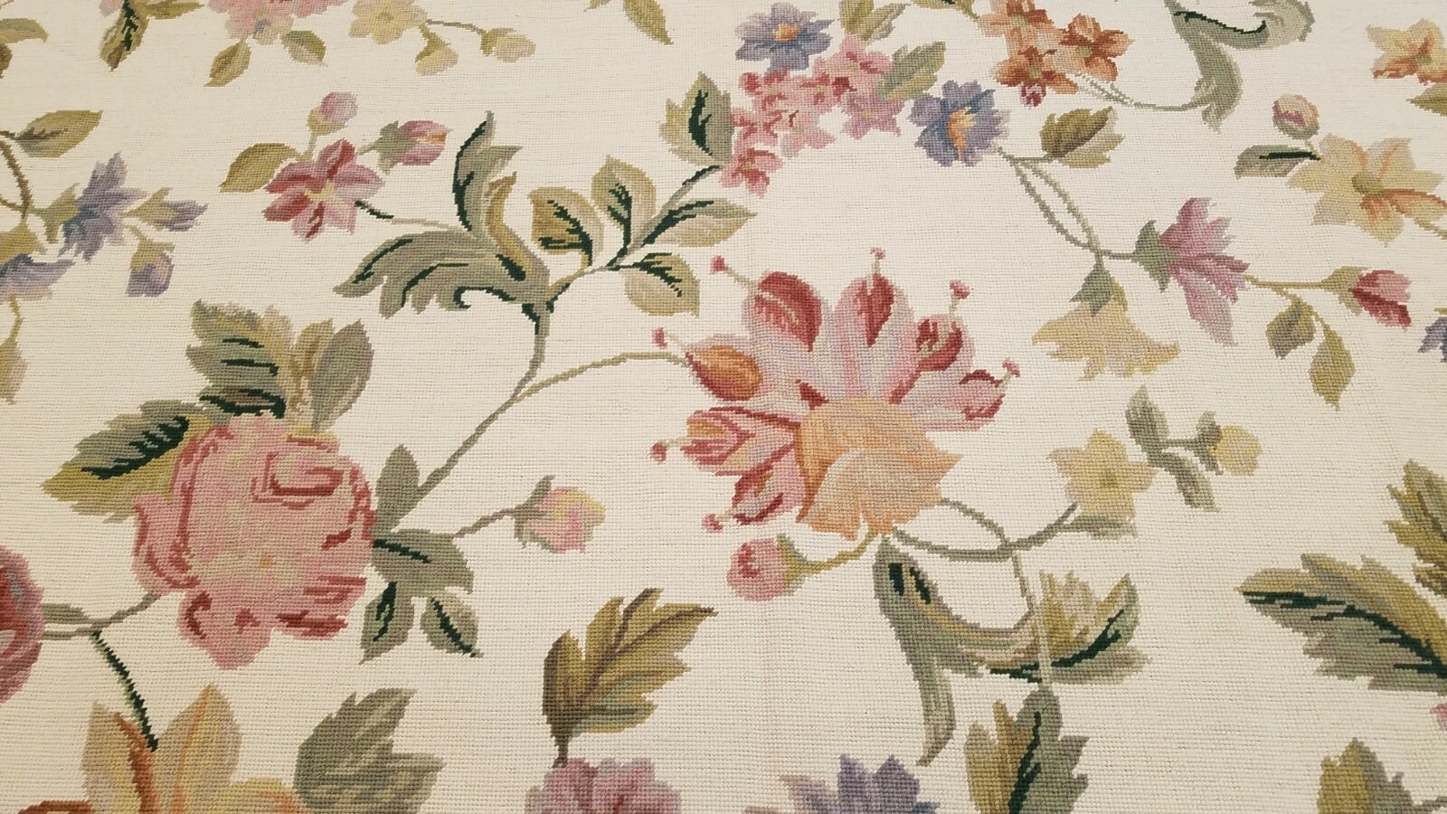 6 x 9 Hand woven English Garden Needle point 100% wool Area rug