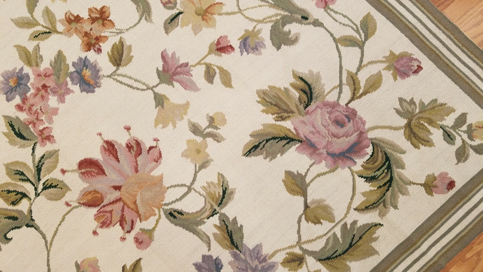 6 x 9 Hand woven English Garden Needle point 100% wool Area rug