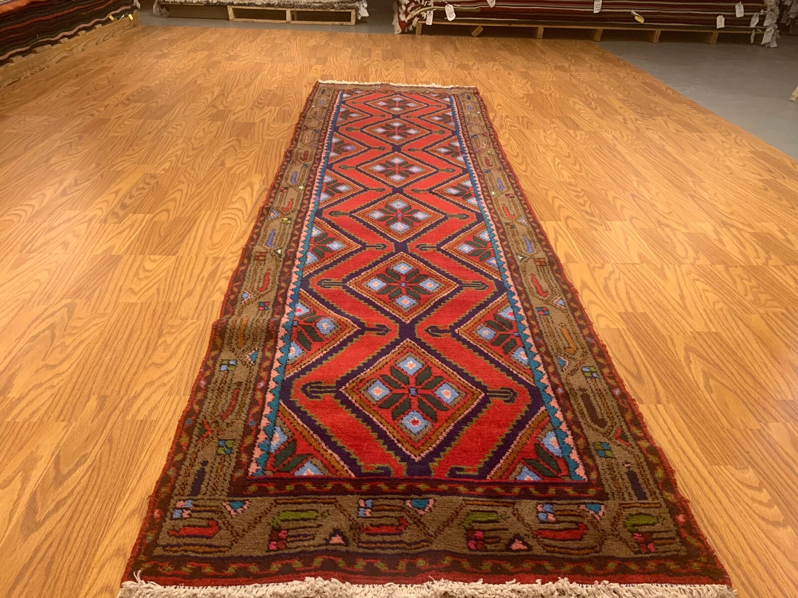 2.8 x 9.5 Runner Hand Knotted 100% Wool Vegetable Dye