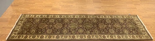 2.7 x 10 Runner Indo Agra Hand spawned 100% Wool Hand Knotted Vegetable Dye