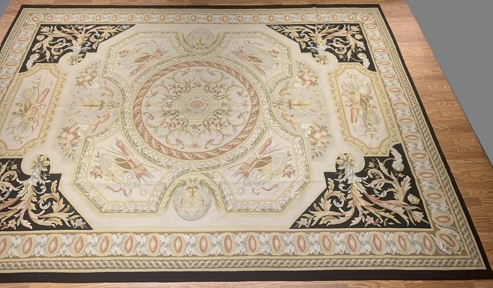 9.8 x 14.1 ft Hand woven French Aubusson Weave 100% wool Area rug