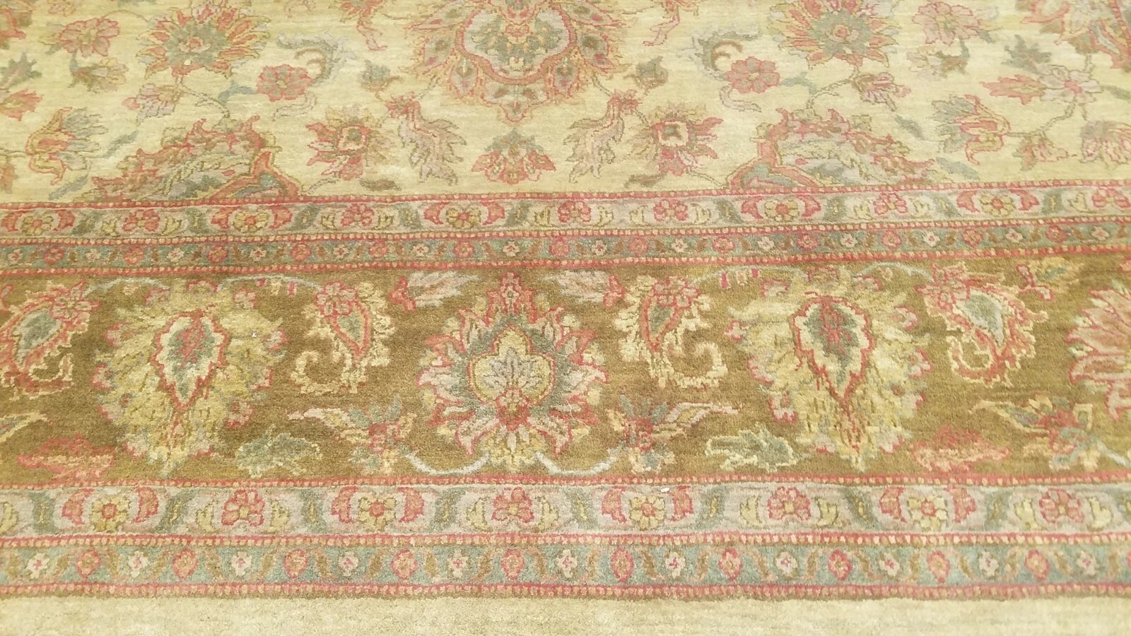 9 x 12 Beige & Olive Indo Agra All-Over Wool Hand-Knotted Oriental Rug