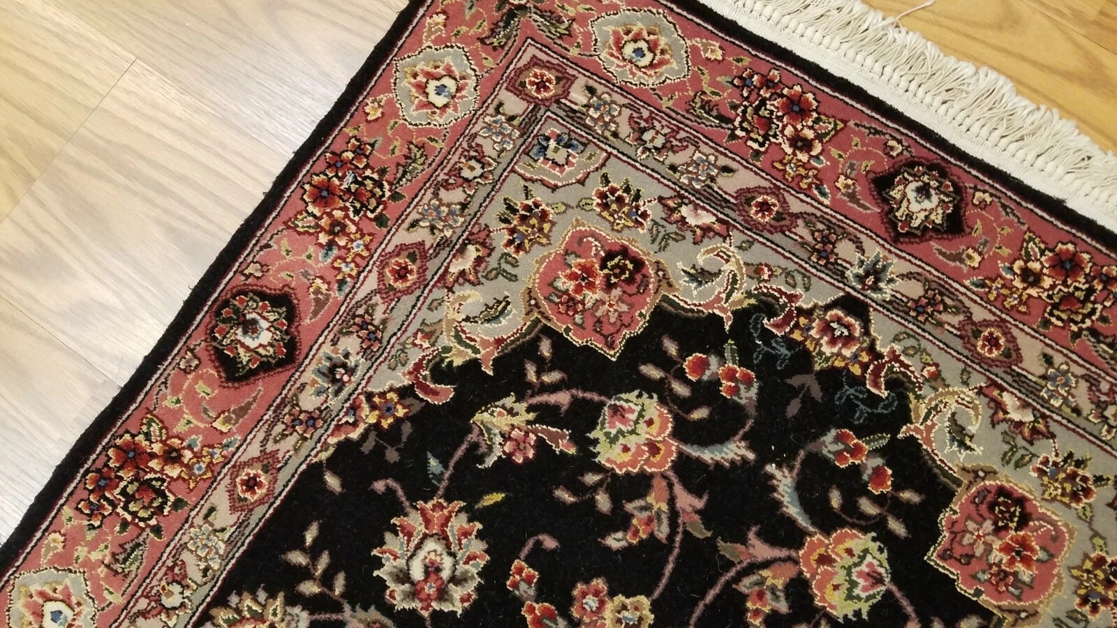 2.6 x 9 Very Fine Floral with Medalian Wool and Silk Runner