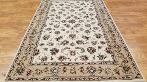 3 x 5 Ivory All over Design Fine quality Wool & Silk Hand Knotted Area rug