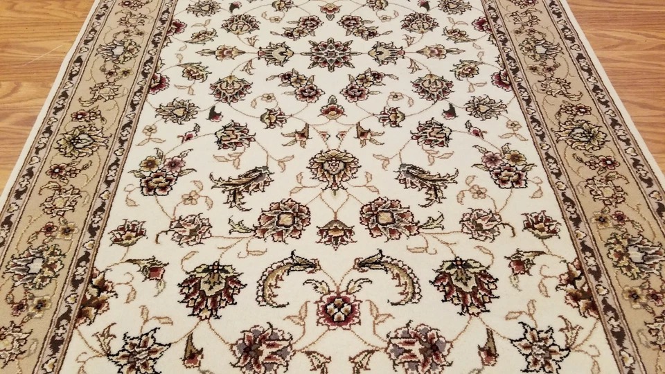 3 x 5 Ivory All over Design Fine quality Wool & Silk Hand Knotted Area rug