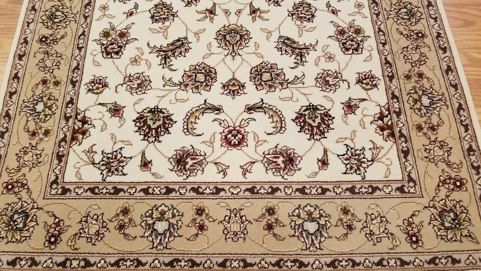 3 x 5 Ivory All over Design Fine quality Wool & Silk Hand Knotted Area rug