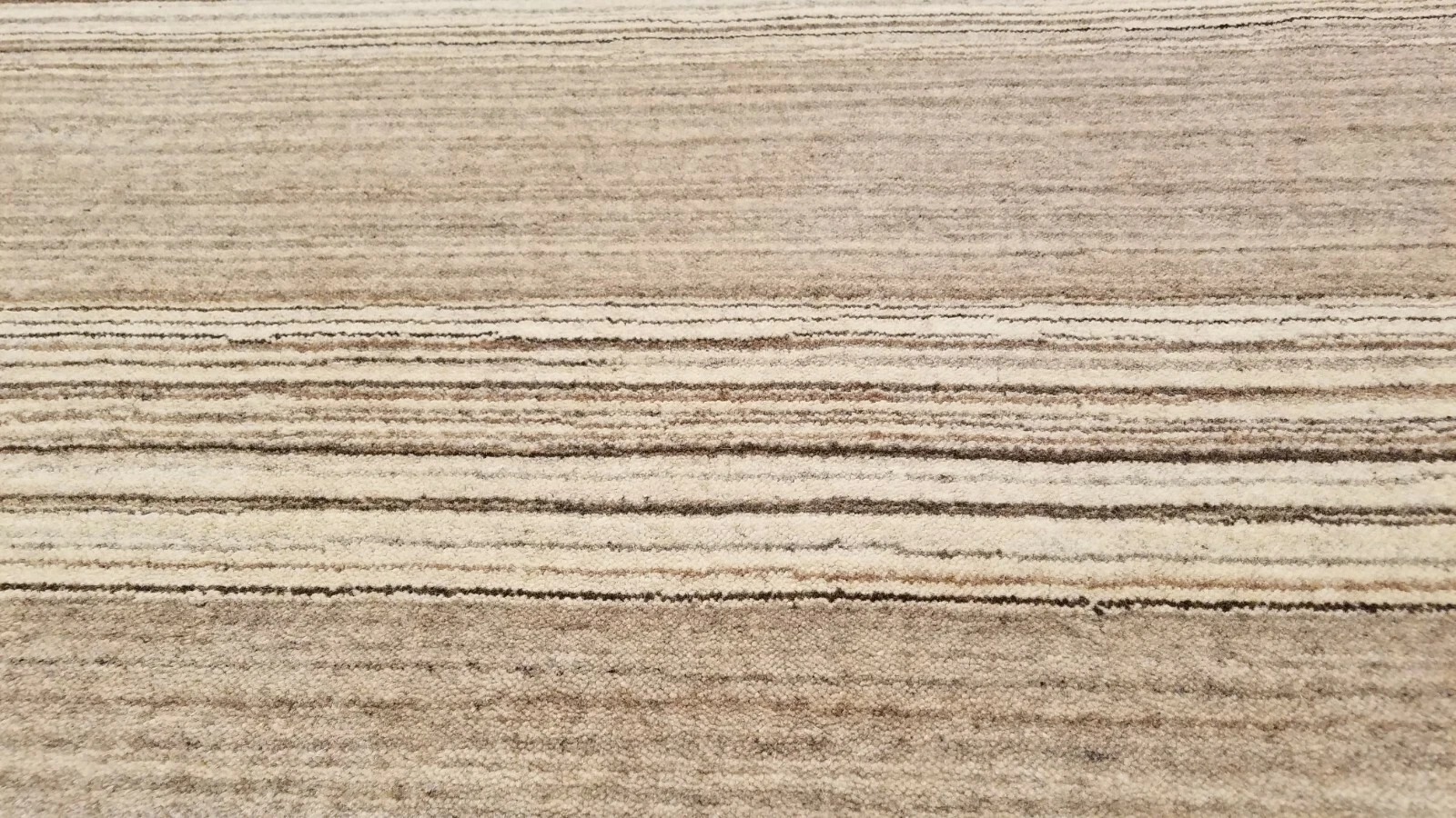 6 x 9 Modern Hand Knotted Wool Nepal rug