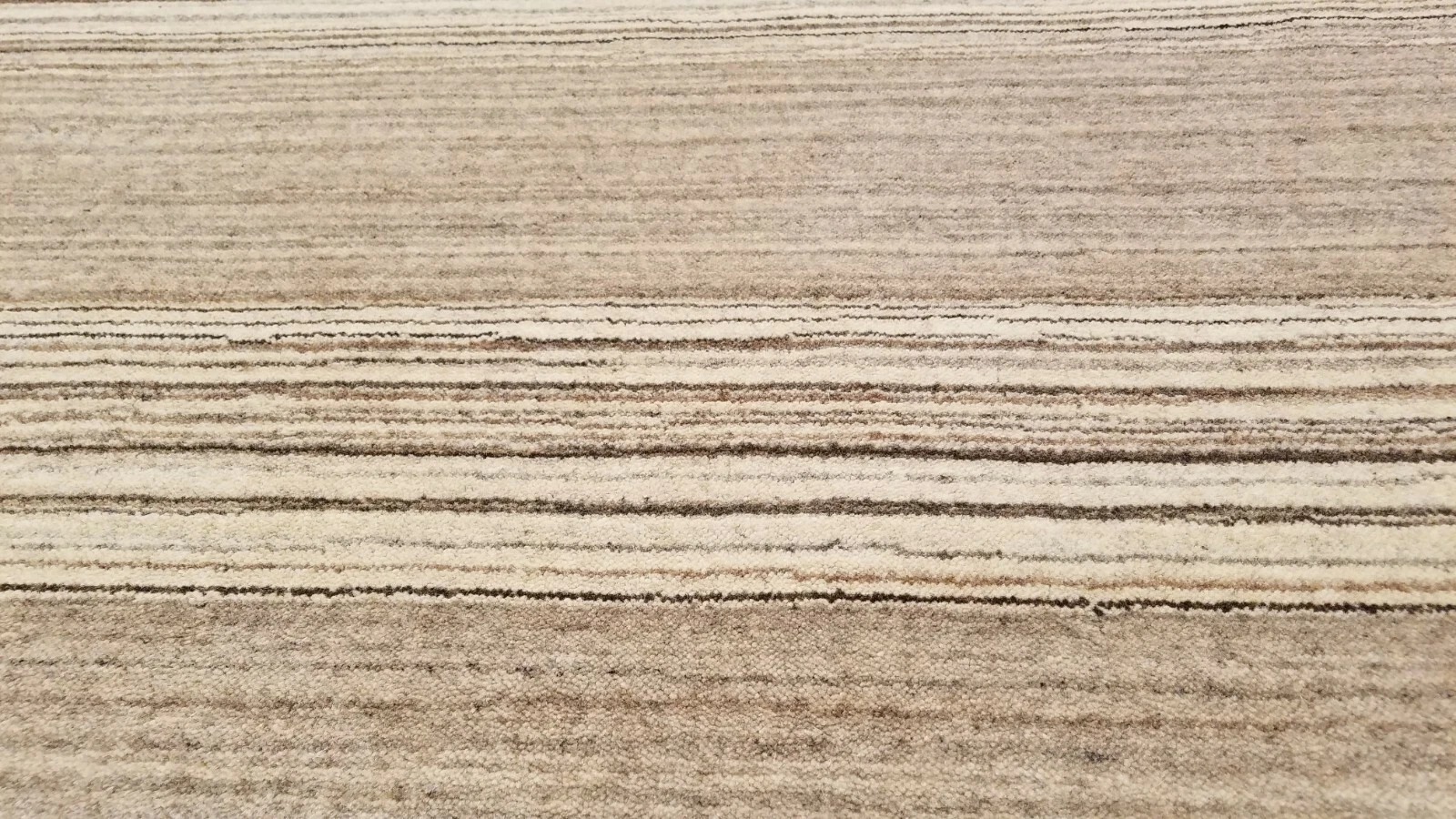 6 x 9 Modern Hand Knotted Wool Nepal rug