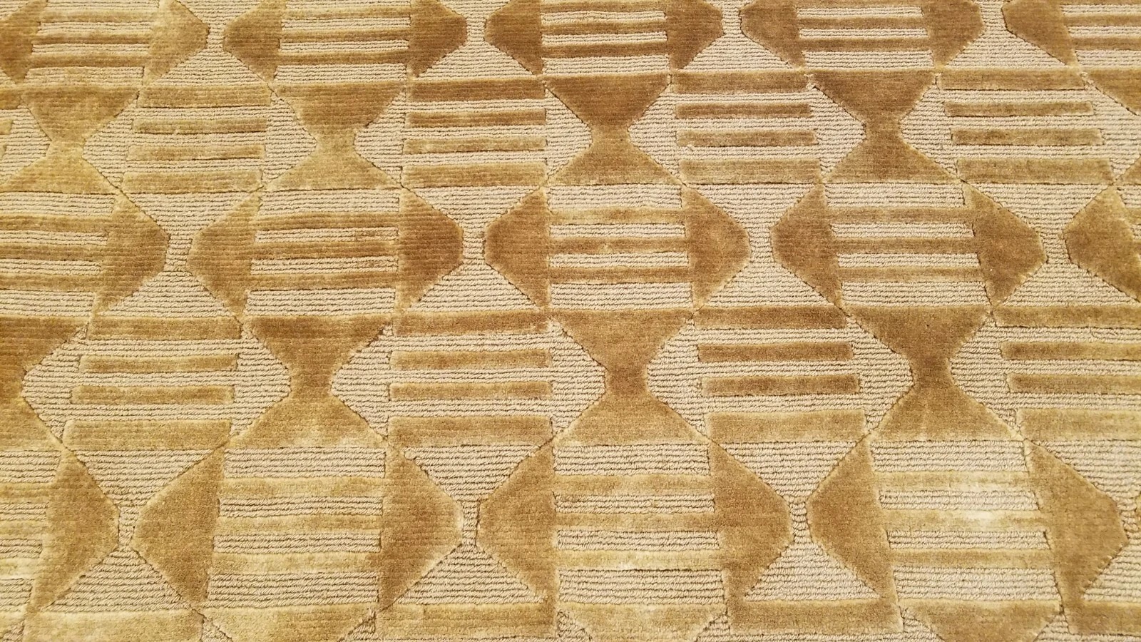 6 x 9 Brown & Gold Modern Hand Knotted Wool Nepal rug