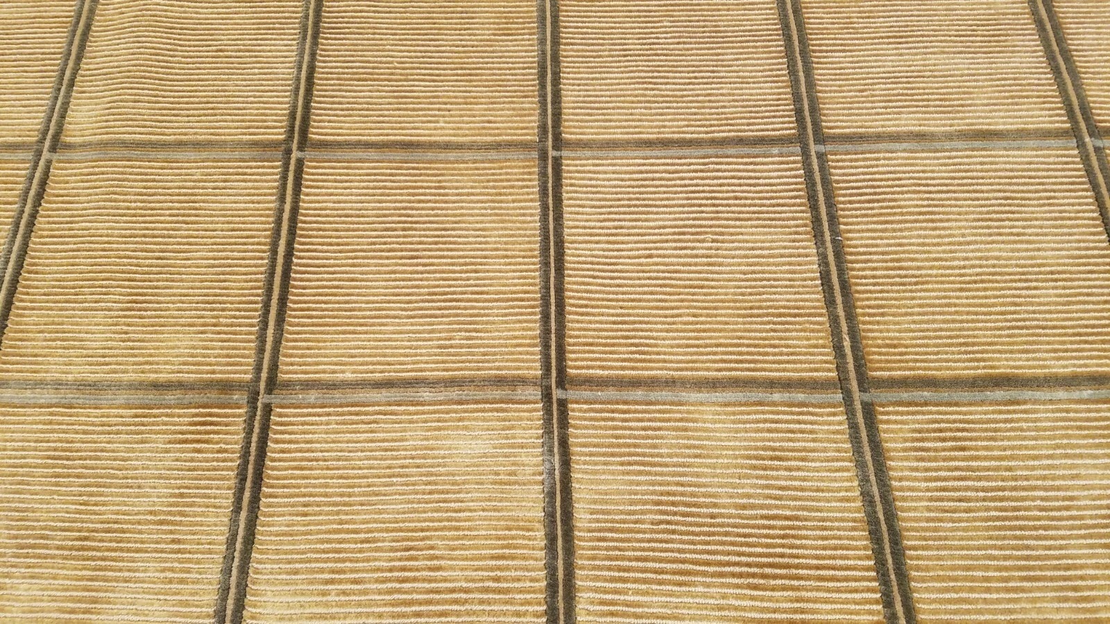 6 x 9 Brown & Gold Modern Hand Knotted Wool Nepal rug