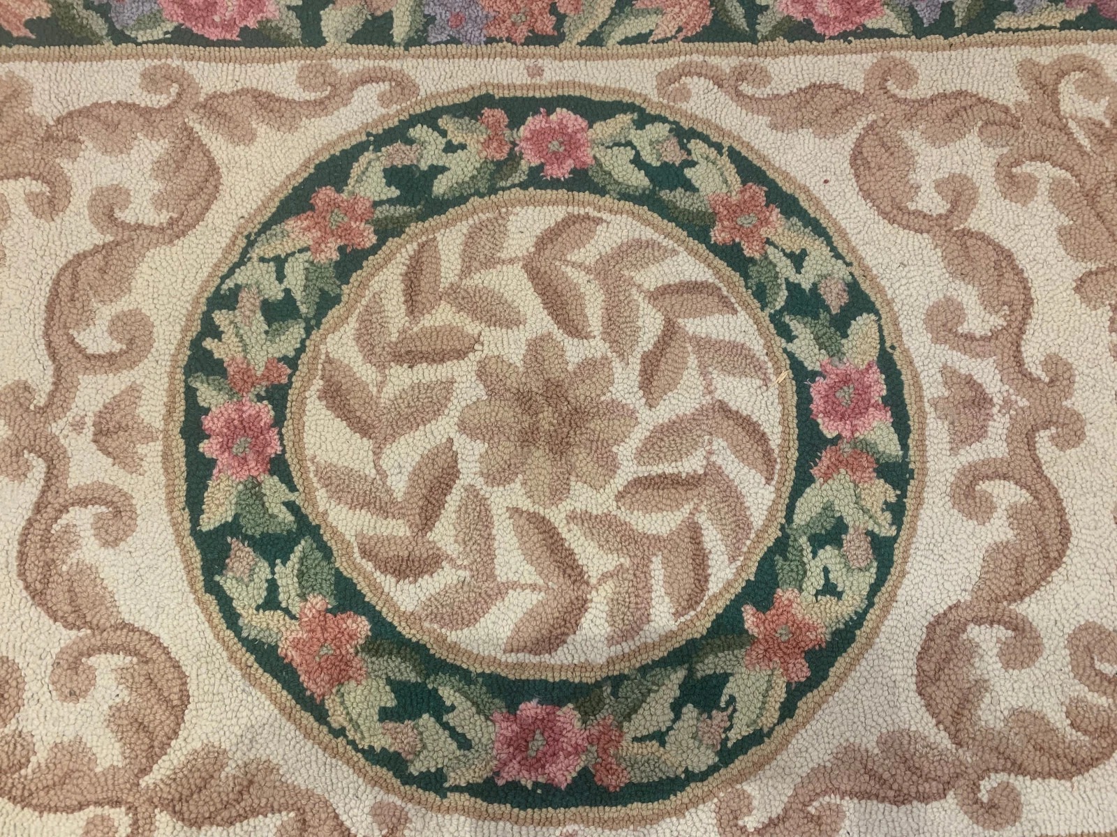 4 x 6 Hand Hooked 100% Wool Hook Rug