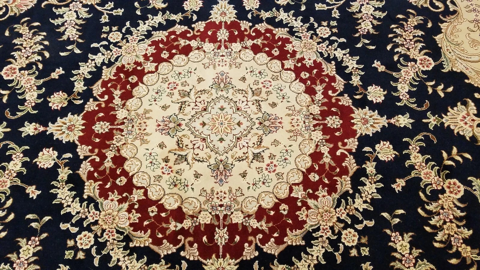 9' x 12' Hand Knotted 280 KPSI Masterpiece Wool & Silk Oriental Area Rug