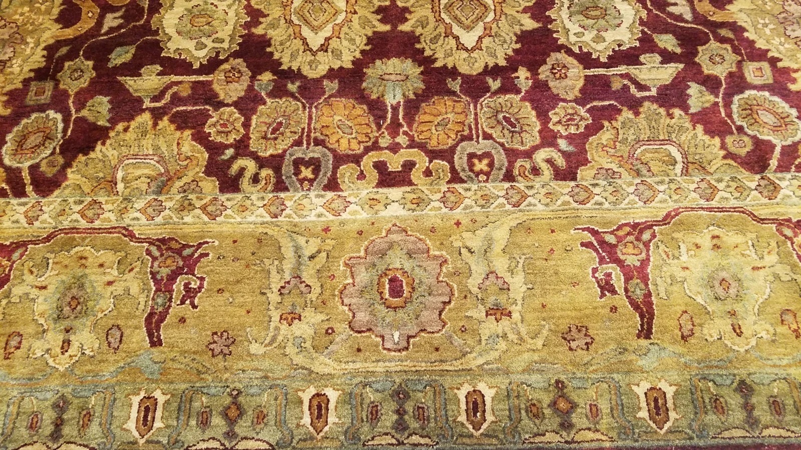 9 x 12 Burgundy red Indo Agra Vegetable dye Hand spawned Wool Hand Knotted Rug