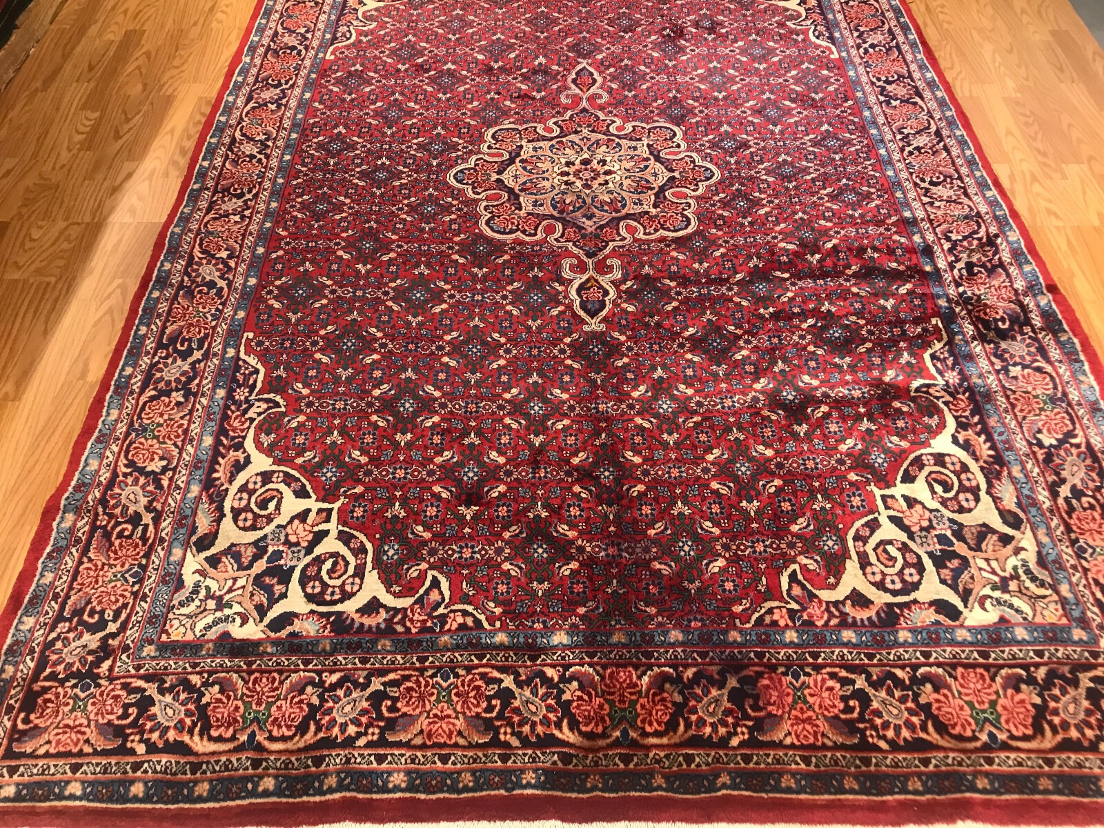 7.5 x 11 Vintage 100% Wool Hand Knotted Area Rug