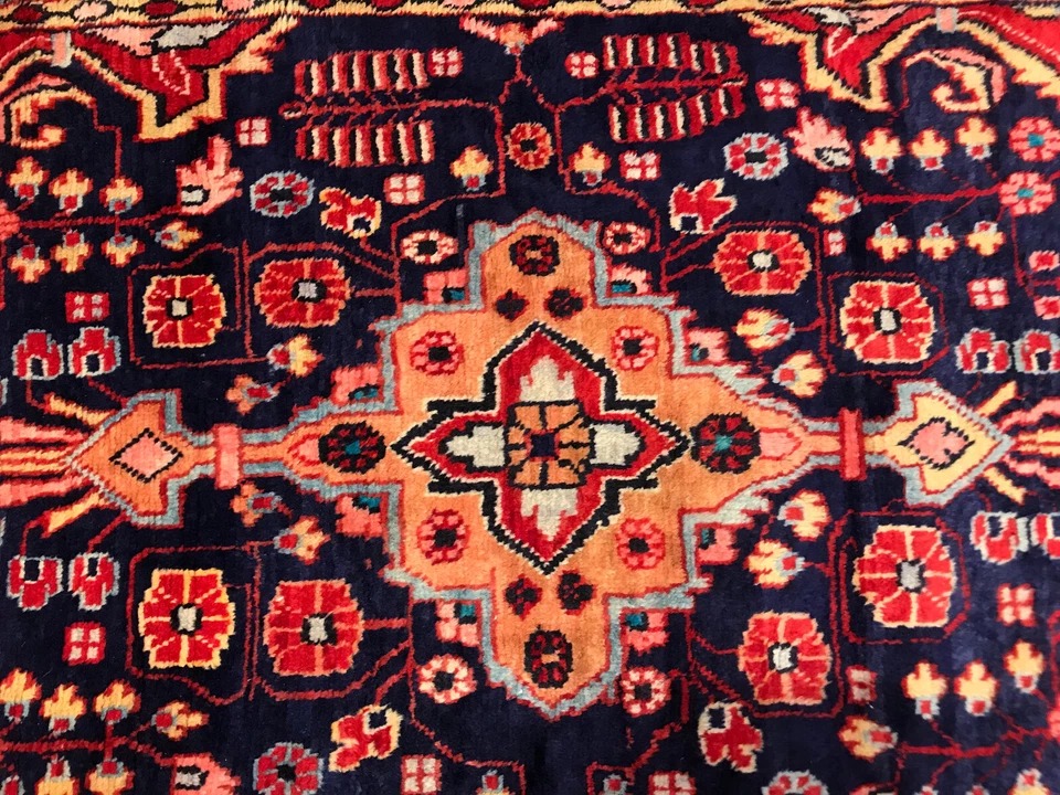 4.5 x 7.7 Vintage Tribal Semi Geometric Navy 100% Wool Vegetable Dye