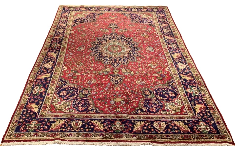 8.2 x 11.9 Vintage 100% Wool Hand Knotted Area Rug