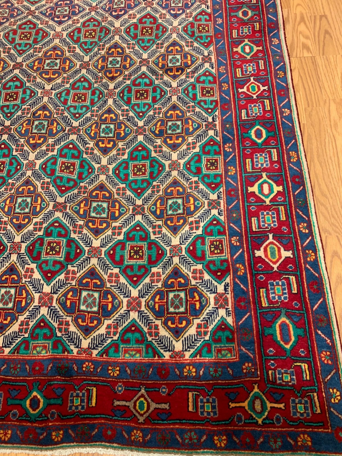 5.4 x 9.5 Vintage Hand Knotted 100% Wool Vegetable Dye Area Rug