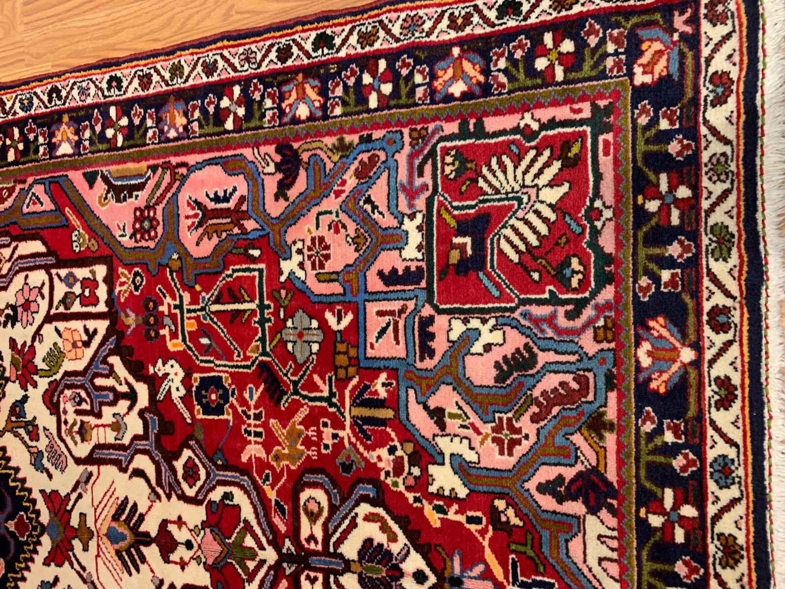 5.7 x 9.11 Vintage Hand Knotted 100% Wool Vegetable Dye Area Rug