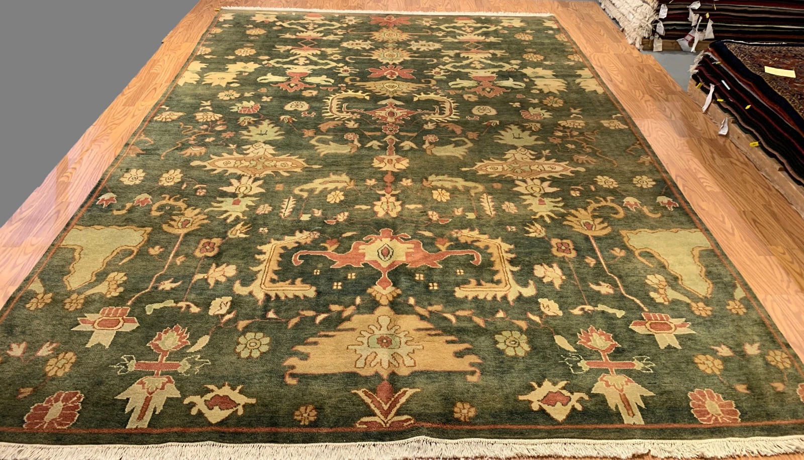 9x 12 Hand Knotted 100% Wool Area Rug
