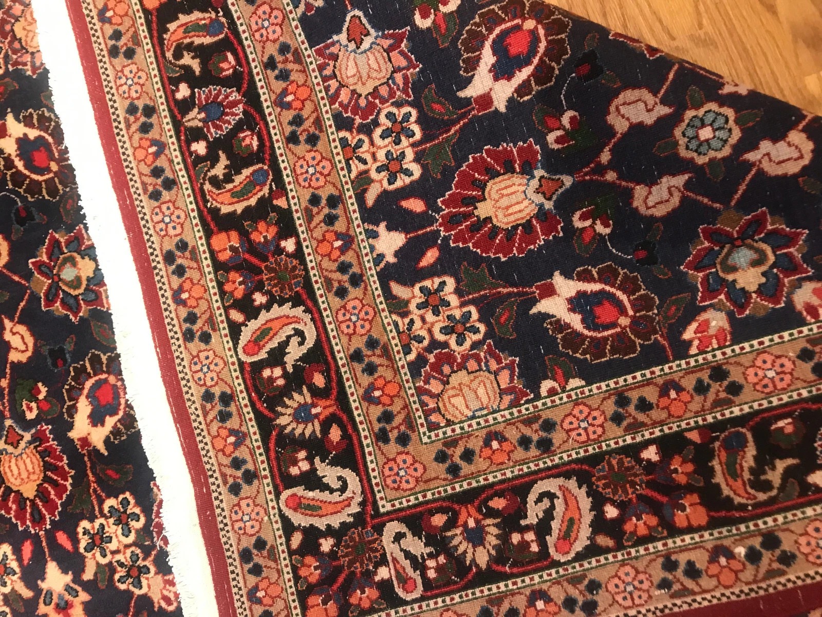 6.7 x 9.8 Vintage 100% Wool Hand Knotted Area Rug