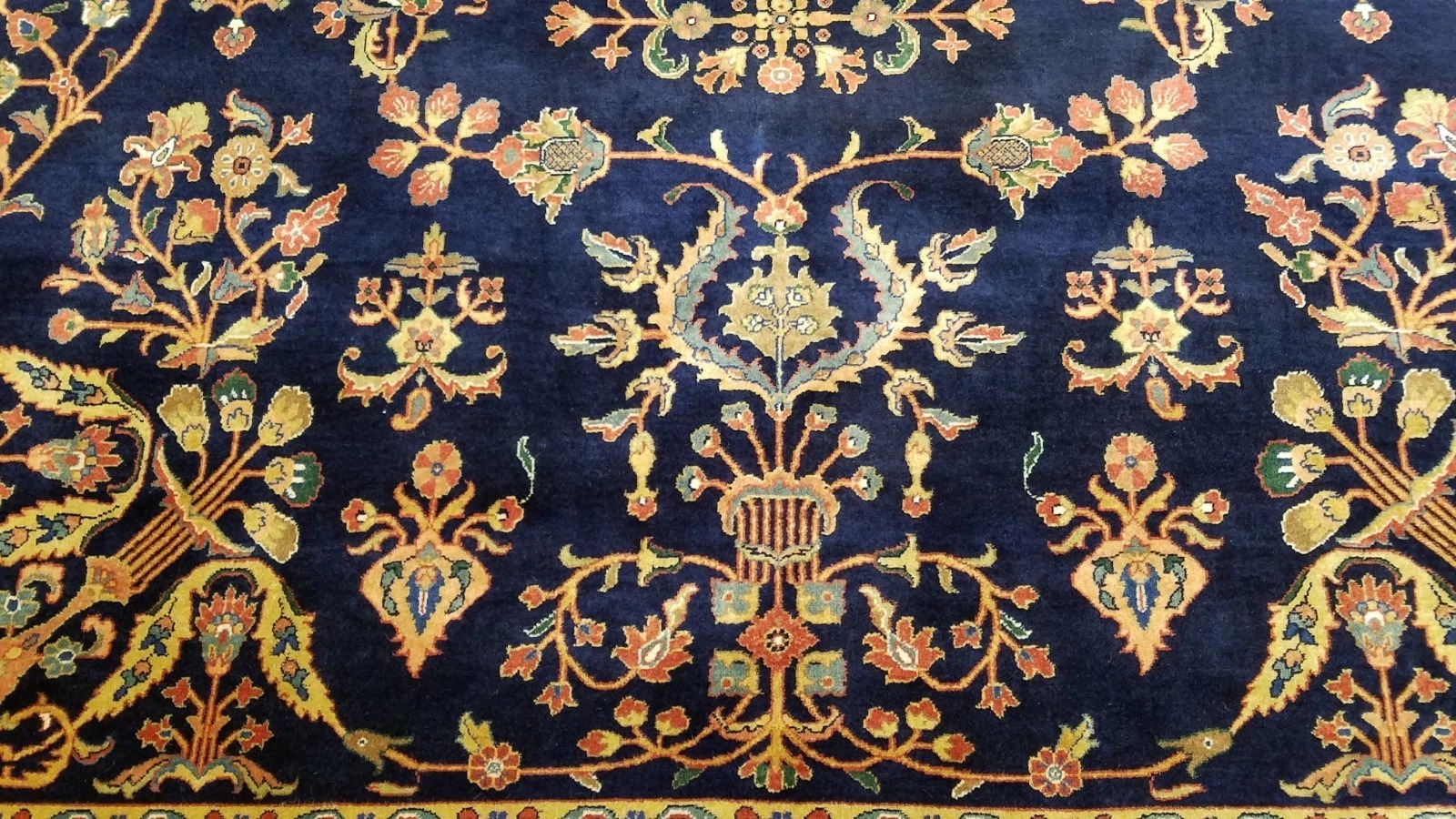 8 x 10 Stunning Beautiful fine Quality Indo Sarouk Hand Knotted Wool Rug