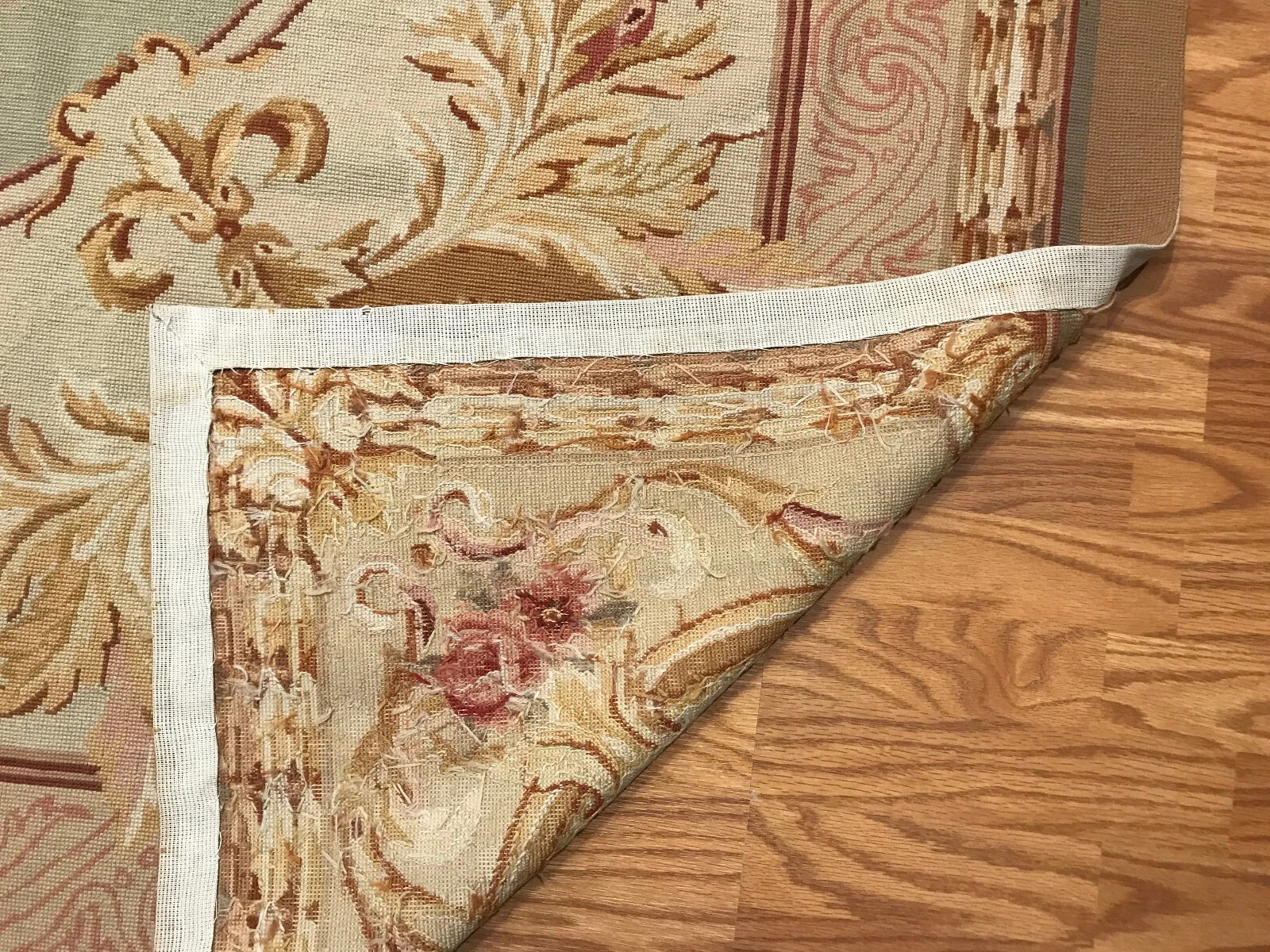 9 x 12 Needle Point 100% Wool Hand Knotted Area Rug
