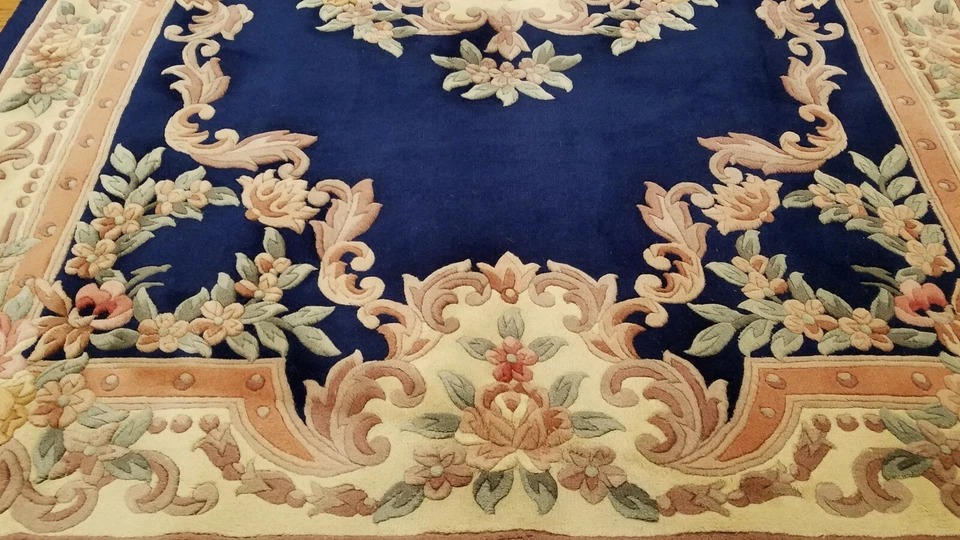 6 x 9 Hand Knotted French Aubusson 100% wool Area rug