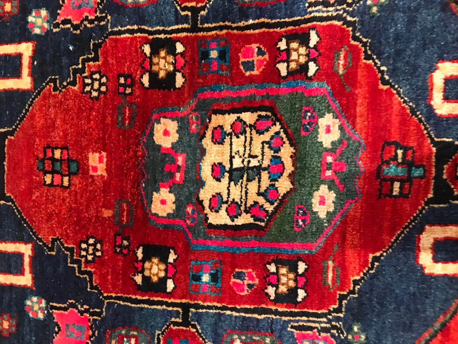 4.10 x 6.10 Vintage Tribal 100% Wool Hand Knotted Vegetable Dye Area Rug