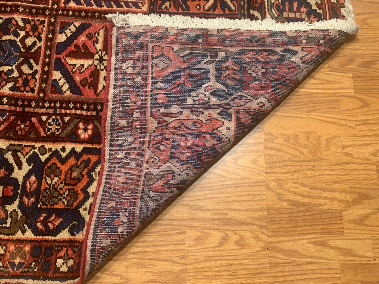 8.7 x 11.10 Semi Antique Baktiari Hand Knotted 100% Wool Rug