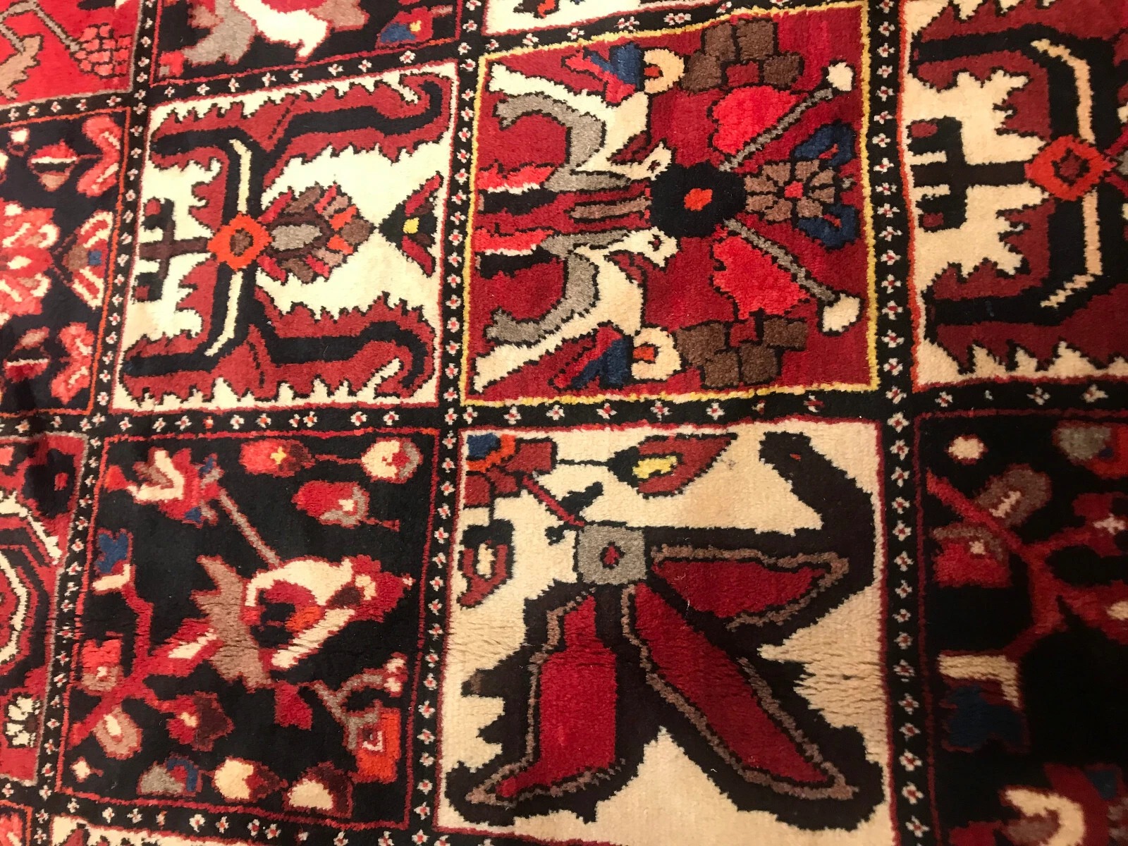 6.9 x 9.8 Vintage 100% Wool Hand Knotted Area Rug