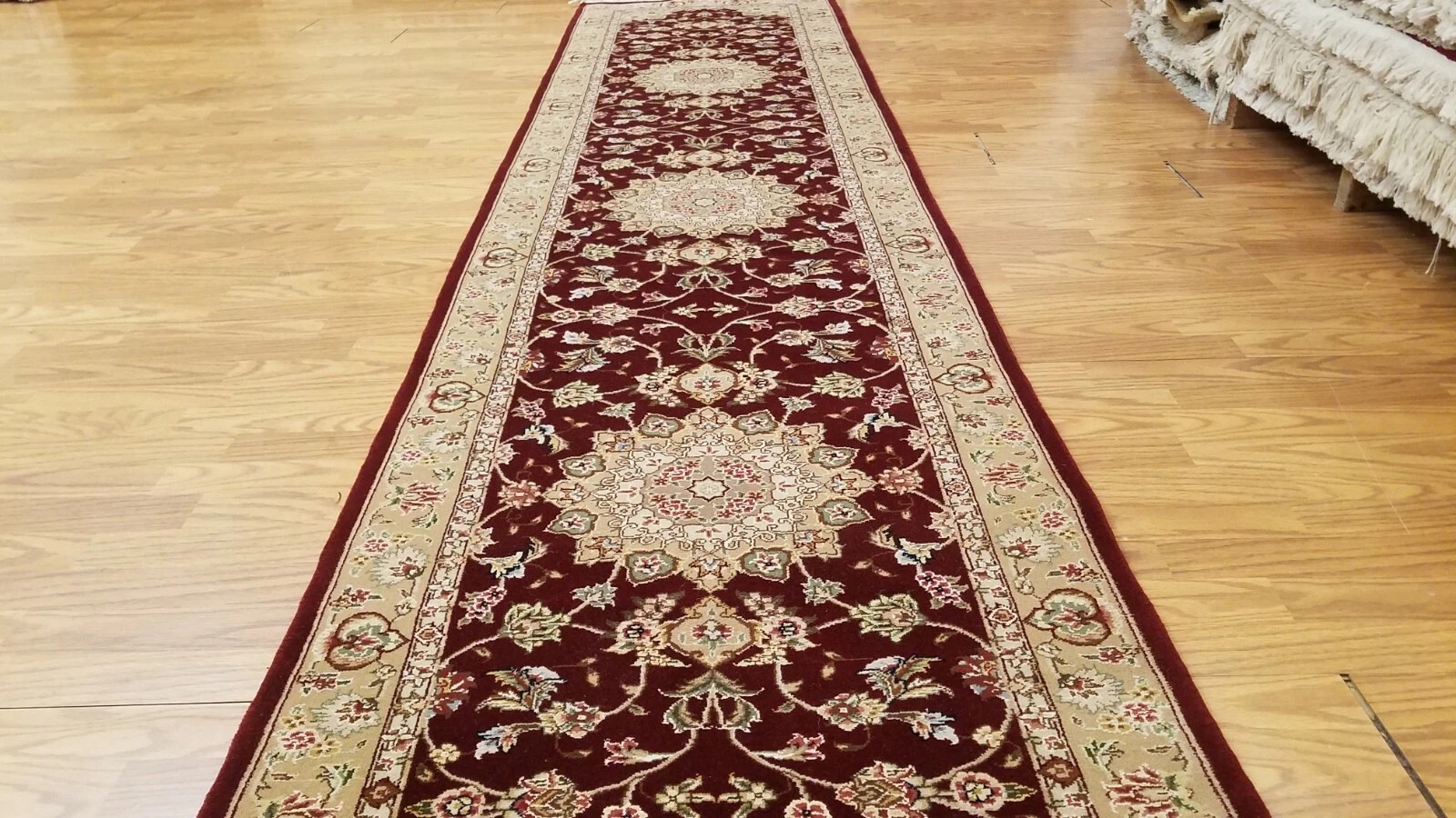 2.6 x 12 Beautiful High Quality Handmade Soft Wool & Silk Oriental Runner EB234992254990 Montaage