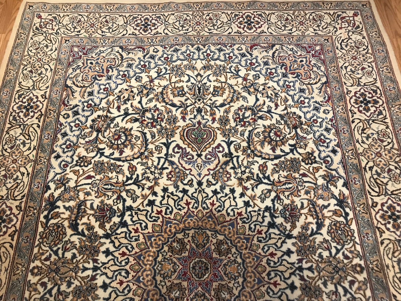 6.7 x 9.10 Vintage 100% Wool Hand Knotted Area Rug