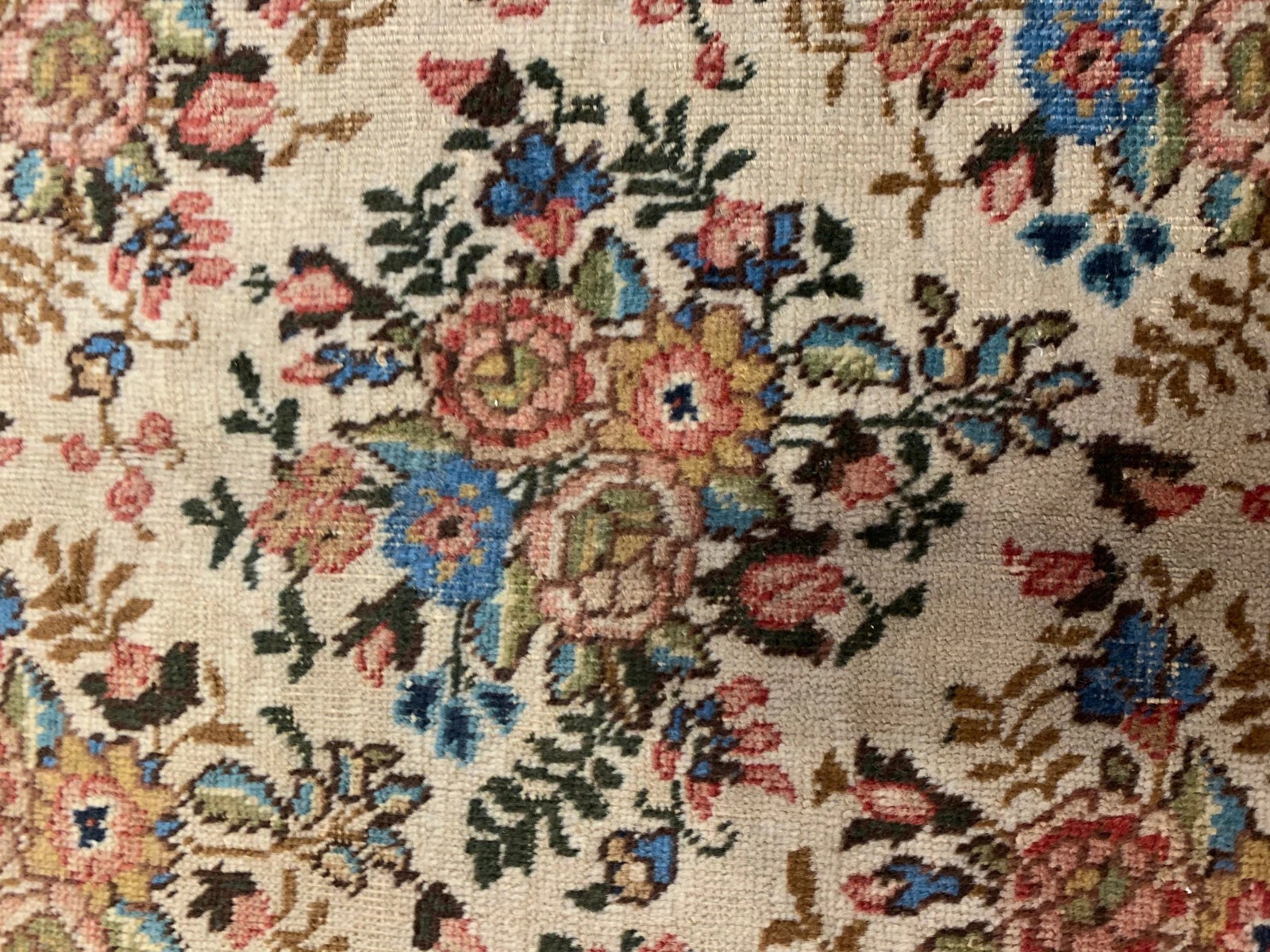 7 x 10 Vintage Hand Knotted 100% Wool Vegetable Dye Area Rug