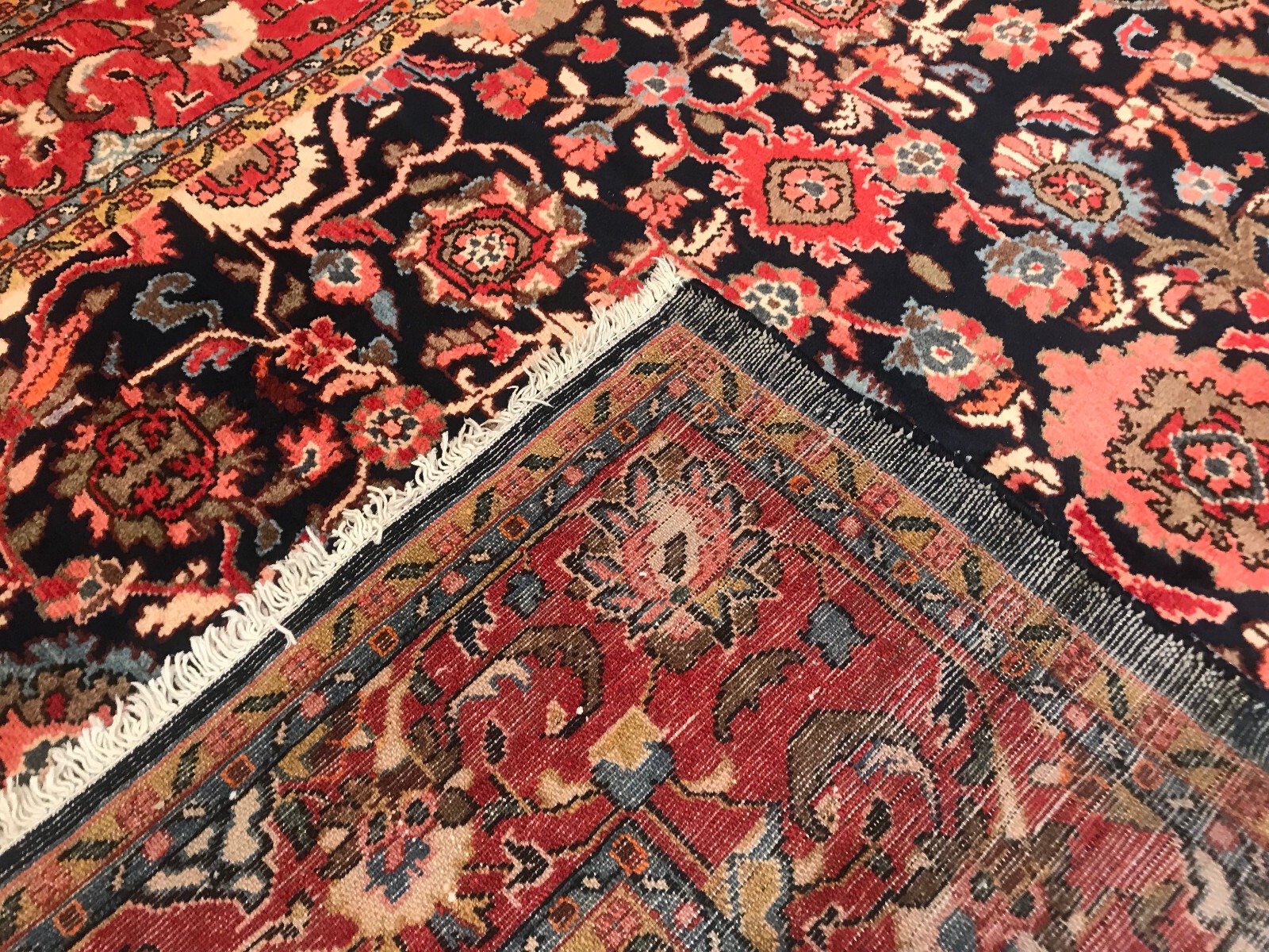 7.3 x 10.4 Vintage 100% Wool Hand Knotted Area Rug