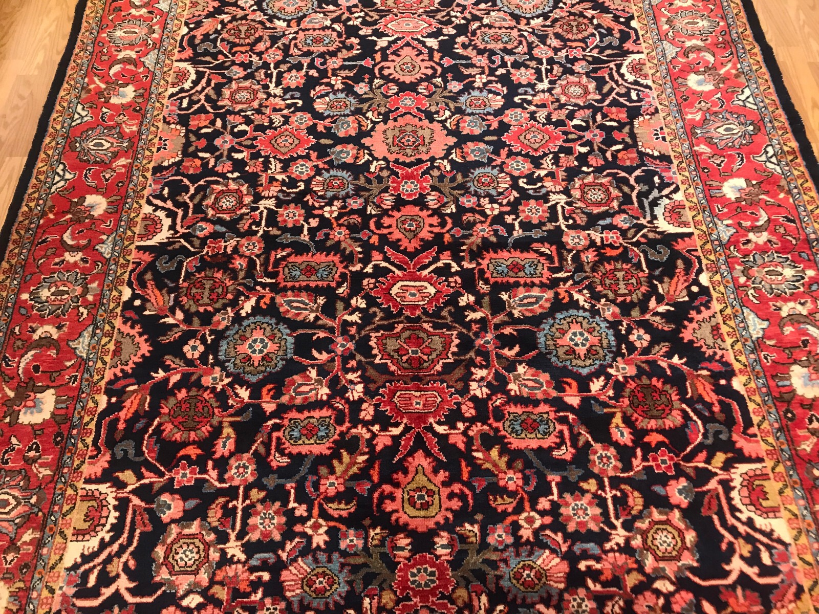 7.3 x 10.4 Vintage 100% Wool Hand Knotted Area Rug