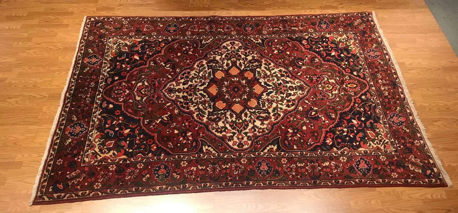 6.11 x 10.9 Vintage 100% Wool Hand Knotted Area Rug