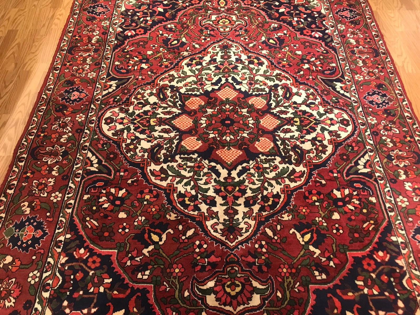 6.11 x 10.9 Vintage 100% Wool Hand Knotted Area Rug