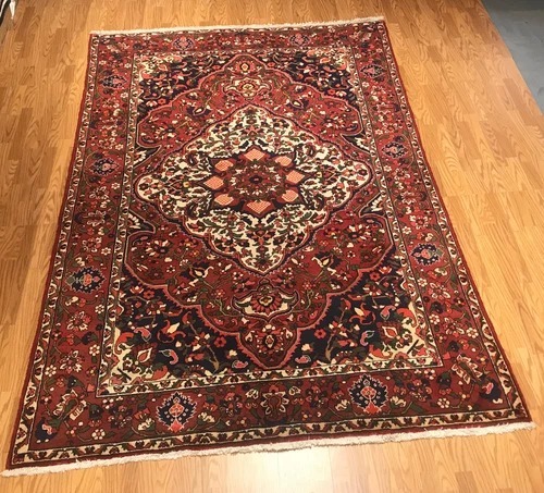 6.11 x 10.9 Vintage 100% Wool Hand Knotted Area Rug
