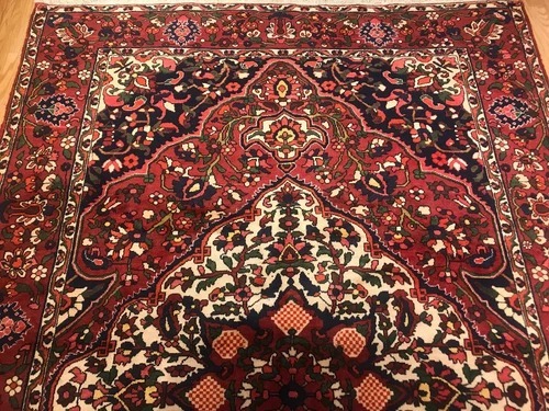6.11 x 10.9 Vintage 100% Wool Hand Knotted Area Rug