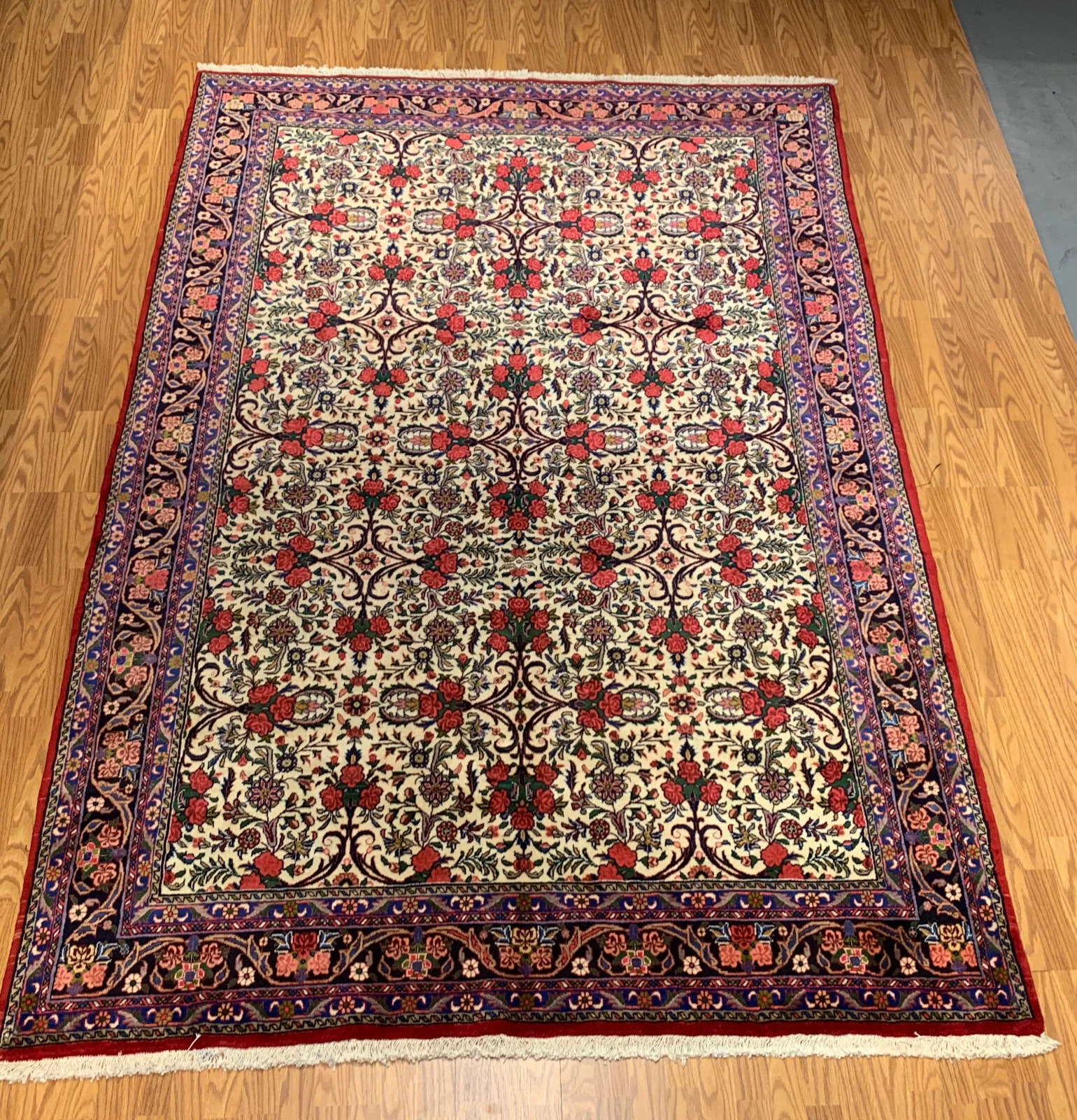 7 x 9.10 Vintage Hand Knotted 100% Wool Vegetable Dye Area Rug