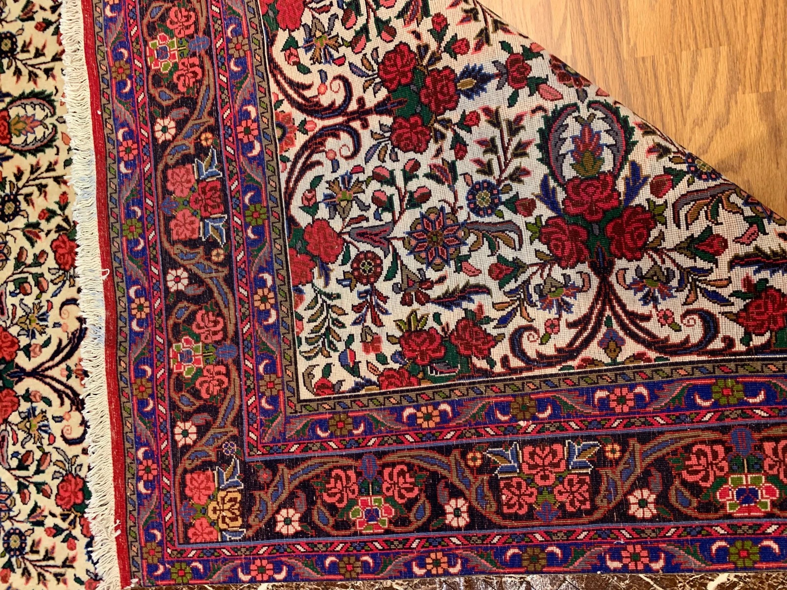 7 x 9.10 Vintage Hand Knotted 100% Wool Vegetable Dye Area Rug