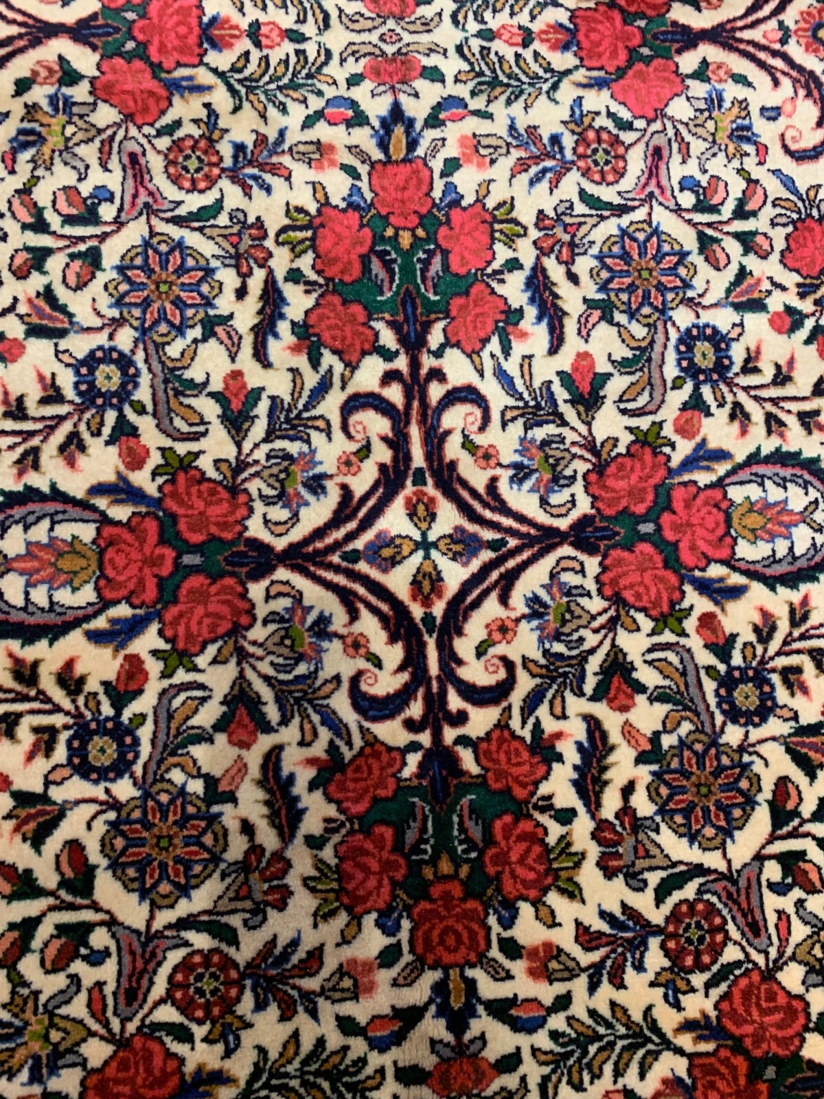 7 x 9.10 Vintage Hand Knotted 100% Wool Vegetable Dye Area Rug