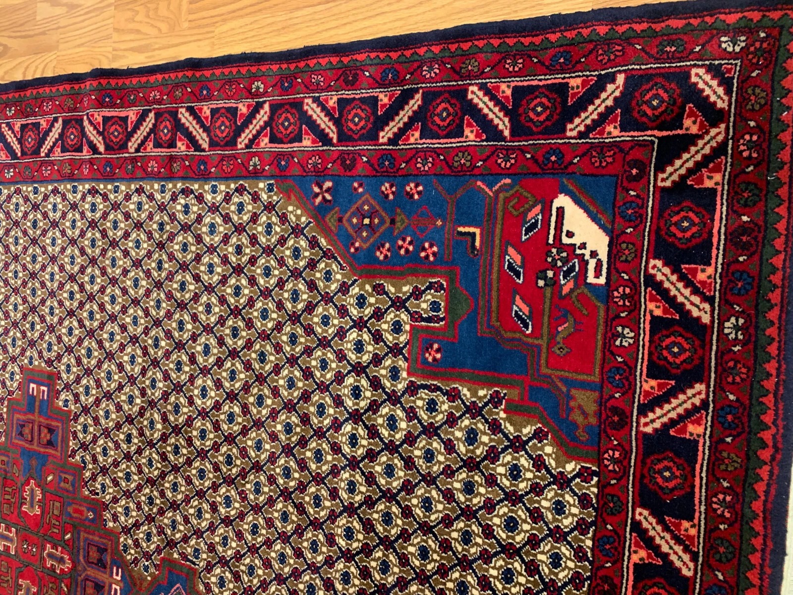 6.11 x 9.9 Vintage Hand Knotted 100% Wool Vegetable Dye Area Rug