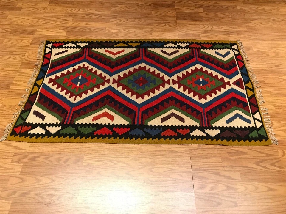 3.3 x 5.4 Kilim 100% Wool Hand Knotted Area Rug