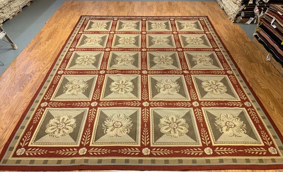 8 x 10 Needle Point 100% Wool Hand Knotted Area Rug